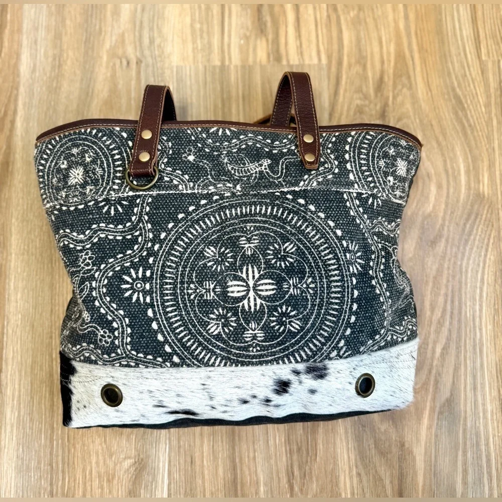 Myra Bag Blue Eternity Tote Bag NWOT